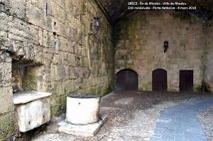 107- Citadelle medievale